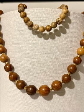 Natural Brown Wood Bead Necklace - Unbranded